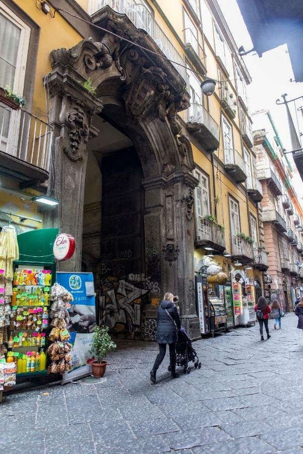 나폴리 Palazzo Carafa Della Spina 아파트 외부 사진